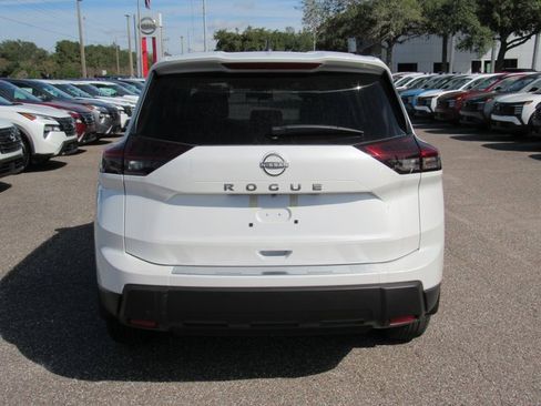 New 2026 Nissan Rogue SV image 4