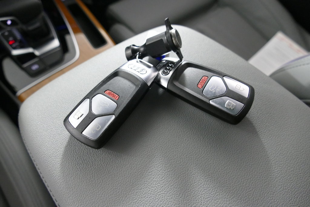 Used 2023 Audi Q5 Prestige AWD/4WD image 25