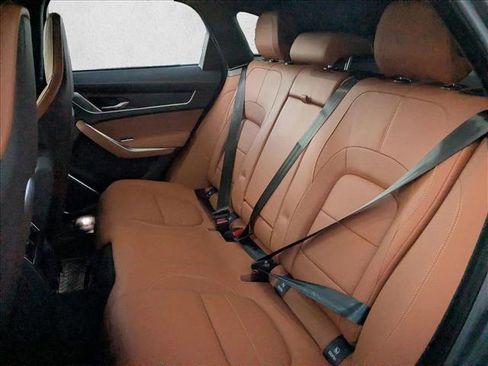 Used 2024 Jaguar F-PACE R-Dynamic S image 20