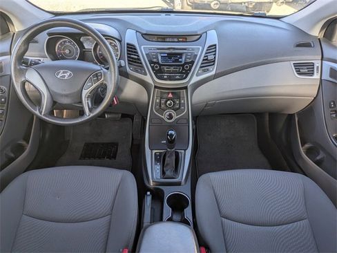 Used 2016 Hyundai Elantra SE image 13