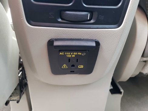 Used 2016 Ford Escape SE w/ Equipment Group 201A FWD image 27