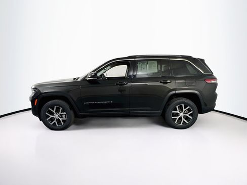 Used 2023 Jeep Grand Cherokee Limited AWD/4WD image 8