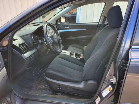 Used 2013 Subaru Legacy 2.5i Premium w/ All-Weather Pkg AWD/4WD image 3