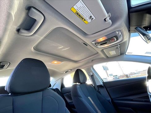 Used 2024 Hyundai Elantra SEL w/ Convenience Package image 22