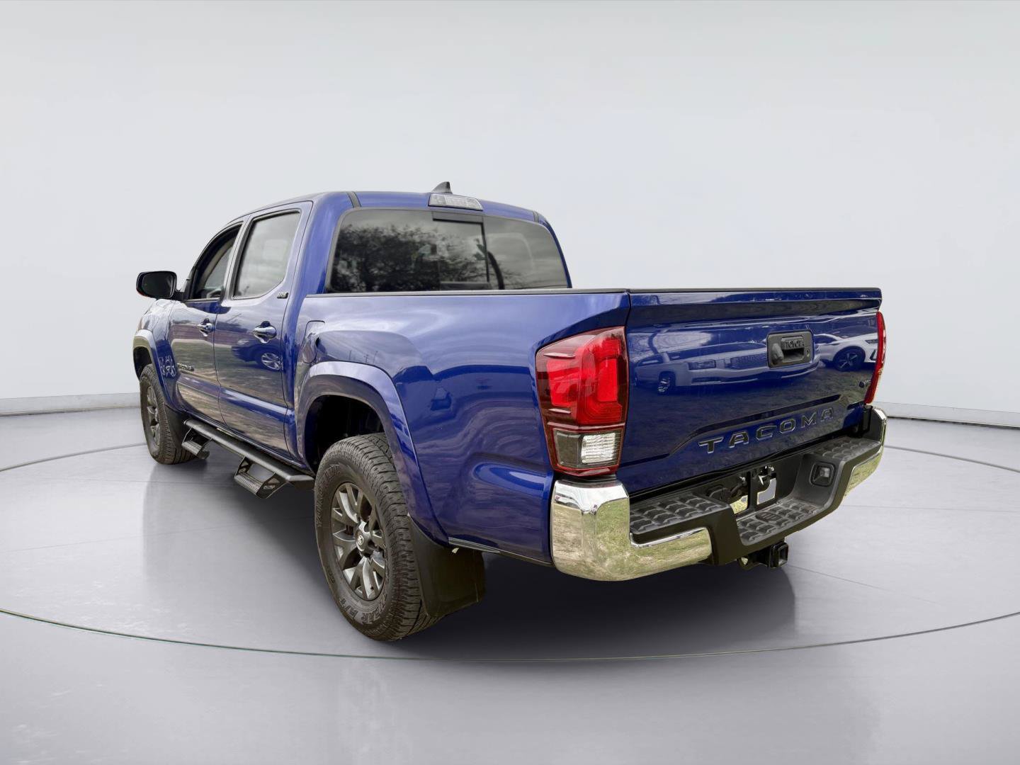 Used 2022 Toyota Tacoma SR5 RWD image 6
