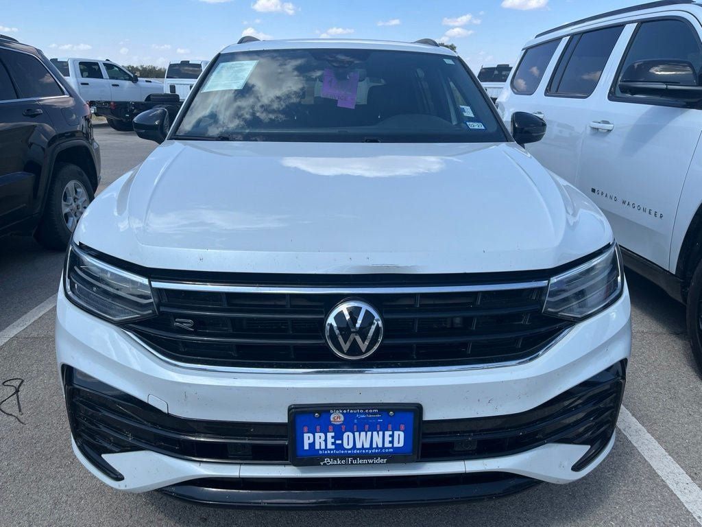 Used 2024 Volkswagen Tiguan SE R-Line FWD image 2
