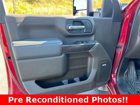 Used 2022 GMC Sierra 2500 Denali image 22
