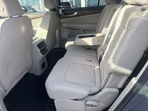 New 2026 Volkswagen Atlas SE FWD image 30