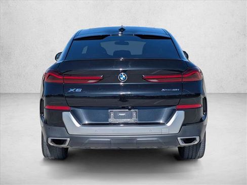 Used 2022 BMW X6 xDrive40i w/ Premium Package image 6