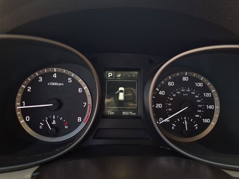 Used 2017 Hyundai Santa Fe Sport image 20