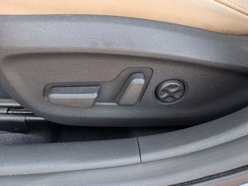 Used 2016 Hyundai Sonata Limited w/ Option Group 05 FWD image 15