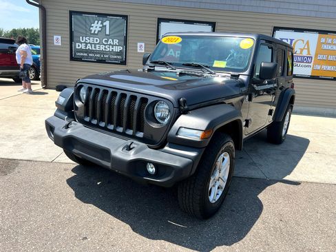 Used 2021 Jeep Wrangler Unlimited Sport image 1