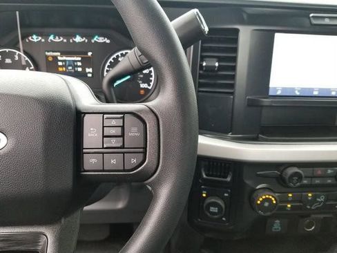 New 2026 Ford F250 XL w/ XL Chrome Package image 25