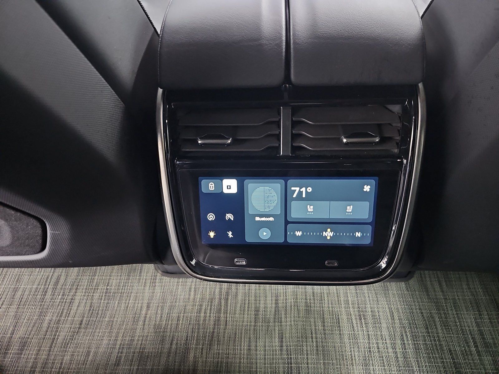 Used 2022 Rivian R1T Launch Edition AWD/4WD image 28