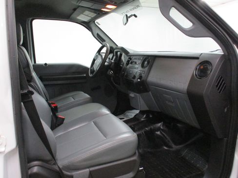 Used 2016 Ford F250 XL image 11