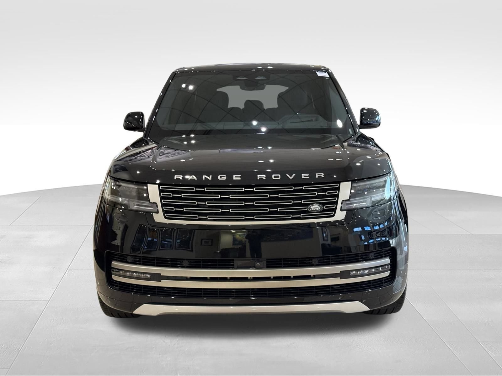 New 2025 Land Rover Range Rover Long Wheelbase SE AWD/4WD image 9