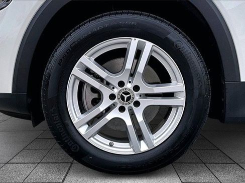 Certified 2023 Mercedes-Benz GLB 250 4MATIC image 37