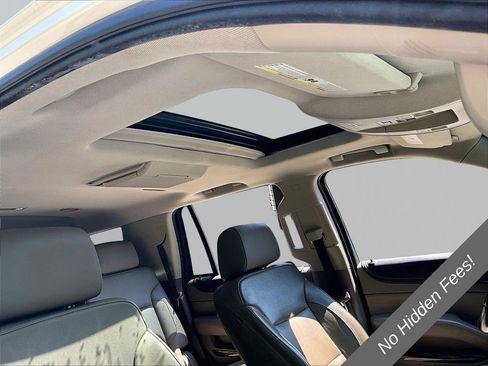 Used 2018 GMC Yukon SLT w/ Premium Edition AWD/4WD image 19
