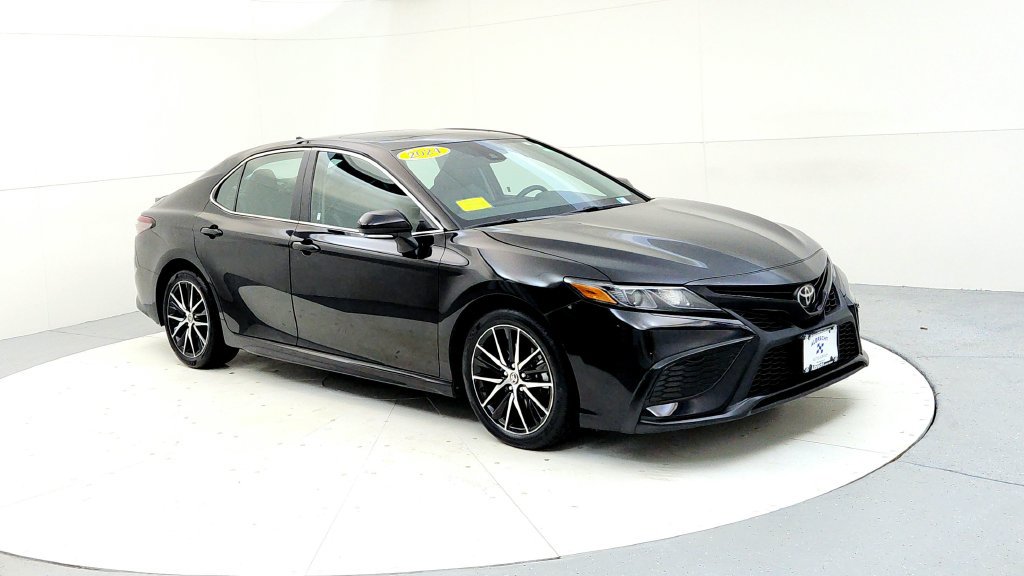 Certified 2024 Toyota Camry SE w/ Cold Weather Package AWD/4WD image 7