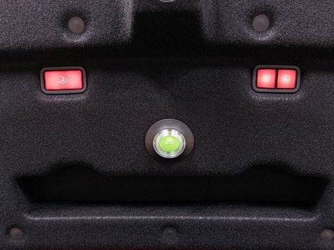 Used 2022 Mercedes-Benz SL 63 AMG 4MATIC image 33