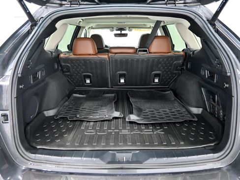 Used 2020 Subaru Outback Touring XT AWD/4WD image 33