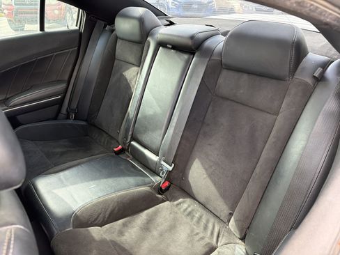 Used 2015 Dodge Charger R/T RWD image 11