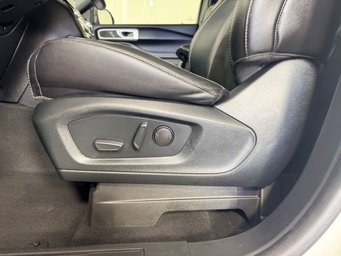 Used 2022 Ford Explorer ST AWD/4WD image 24