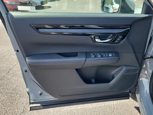 Certified 2025 Honda CR-V EX-L image 17