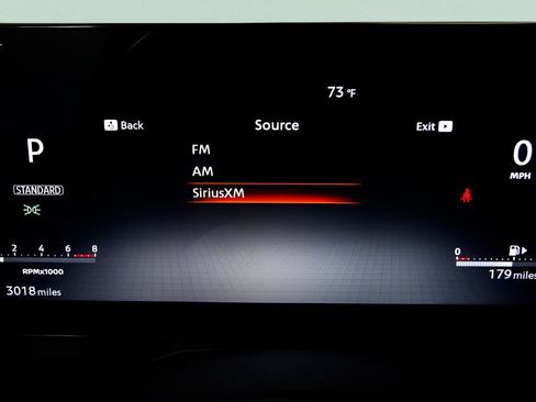 Used 2025 Nissan Kicks SR image 16