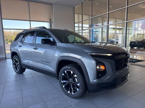 New 2026 Chevrolet Equinox RS image 3