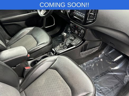 Used 2018 Jeep Compass Latitude w/ Popular Equipment Group image 17