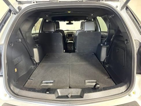 Certified 2019 Ford Explorer XLT w/ Equipment Group 202A AWD/4WD image 23