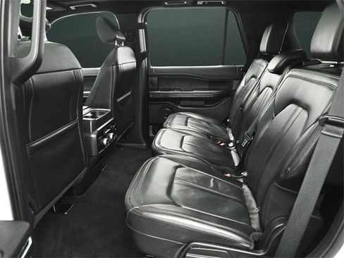 Used 2021 Ford Expedition Limited image 13