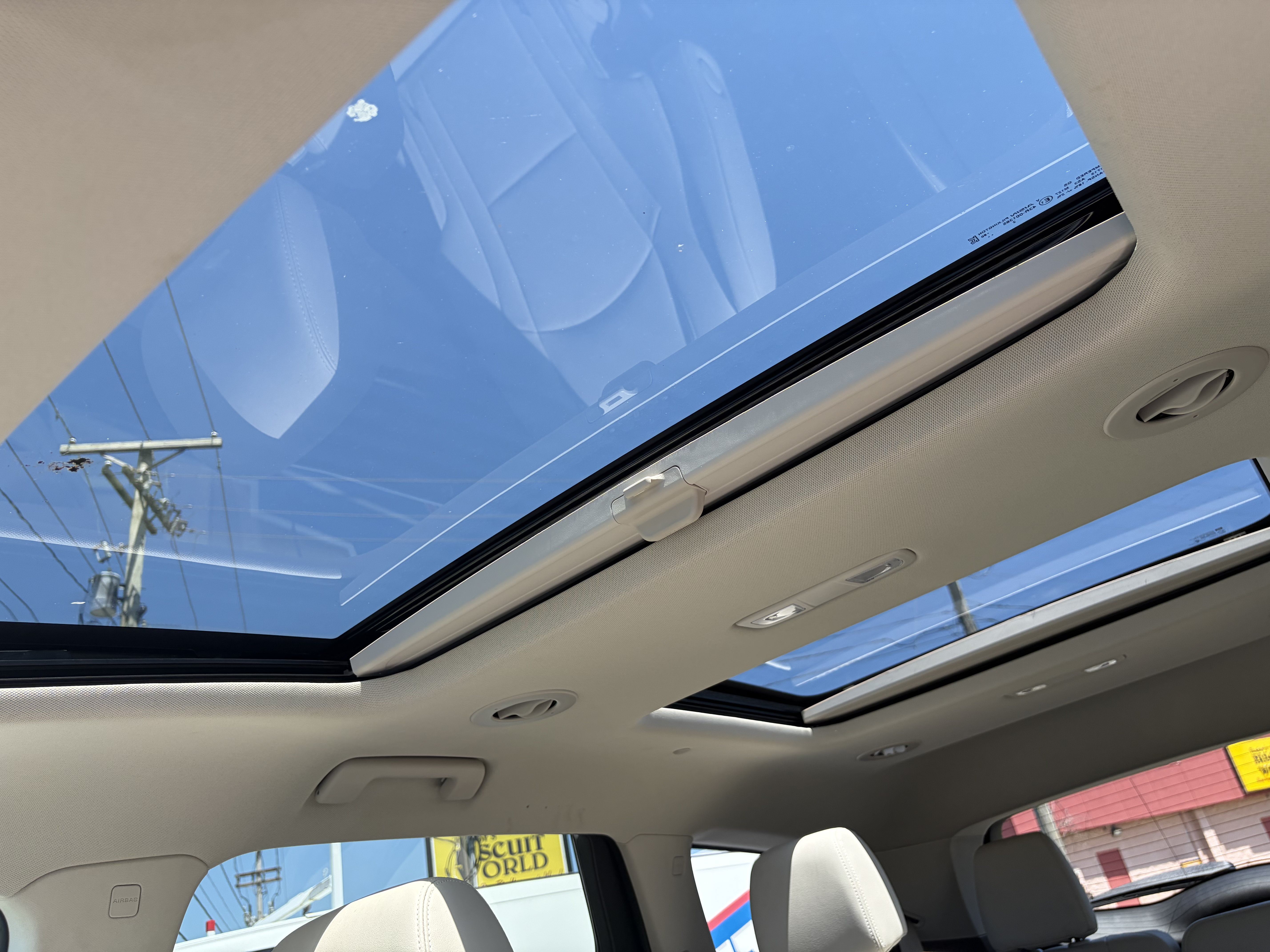 Used 2023 Buick Enclave Essence w/ Experience Buick Package FWD image 12