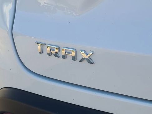 New 2026 Chevrolet Trax LT image 9