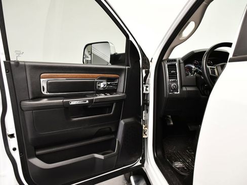 Used 2015 RAM 1500 Laramie w/ Convenience Group image 34