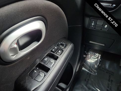 Used 2016 Kia Soul image 32