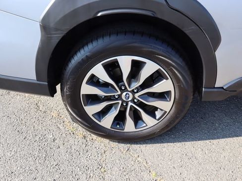Certified 2025 Subaru Outback Limited AWD/4WD image 41