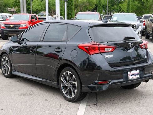 Used 2017 Toyota Corolla iM FWD image 5