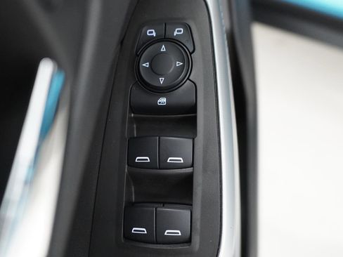 Used 2025 Chevrolet Trax RS w/ Driver Confidence Package FWD image 8