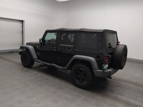 Used 2018 Jeep Wrangler Unlimited Sport S AWD/4WD image 3