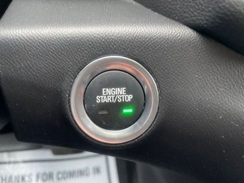 Used 2024 GMC Terrain SLT w/ Infotainment Package II image 23