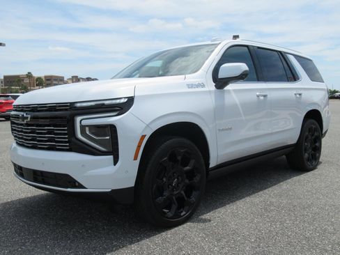 New 2026 Chevrolet Tahoe High Country AWD/4WD image 3