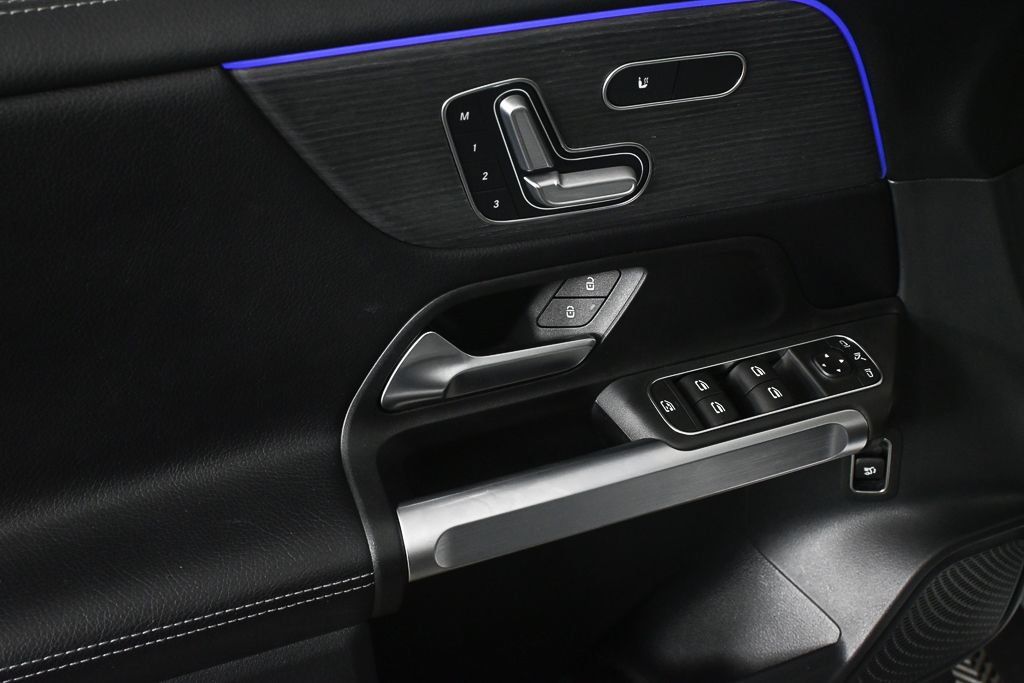 Certified 2023 Mercedes-Benz GLB 250 4MATIC image 8