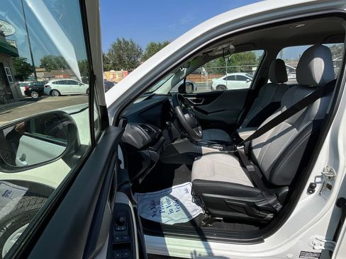 Used 2022 Subaru Forester AWD/4WD image 17