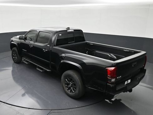 Used 2023 Toyota Tacoma SR5 w/ Technology Package AWD/4WD image 14