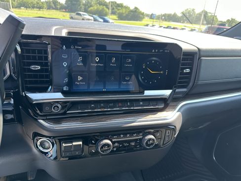 Certified 2026 Chevrolet Silverado 1500 LT AWD/4WD image 17