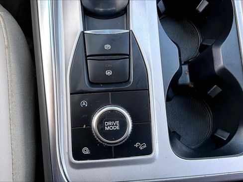 Used 2023 Ford Explorer Platinum w/ Technology Package AWD/4WD image 66