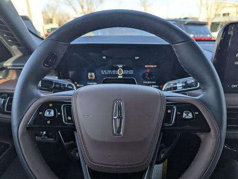 New 2026 Lincoln Aviator Reserve w/ Luxury Package image 25