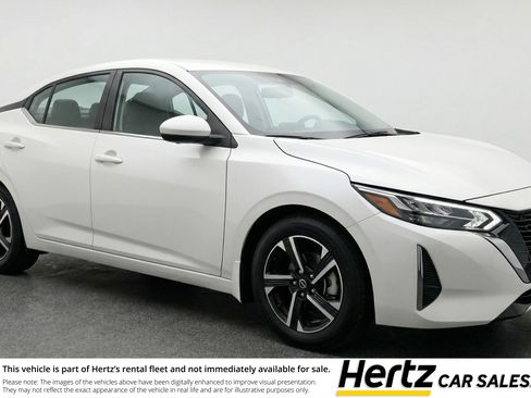 Used 2025 Nissan Sentra SV image 1